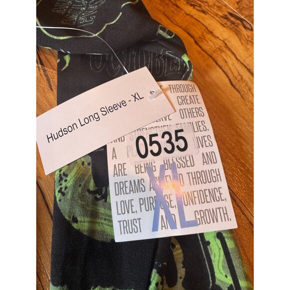 LuLaRoe Hudson Long Sleeve Shirt – Size XL – NWT – Halloween Print - Picture 3 of 14